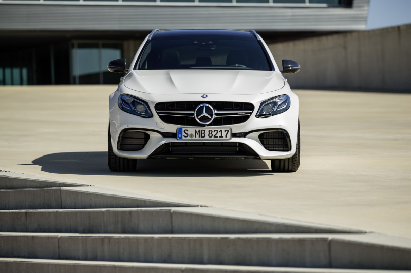 Illustration for article titled The 603 Horsepower 2018 Mercedes-AMG E63 S Wagon Is Coming To America